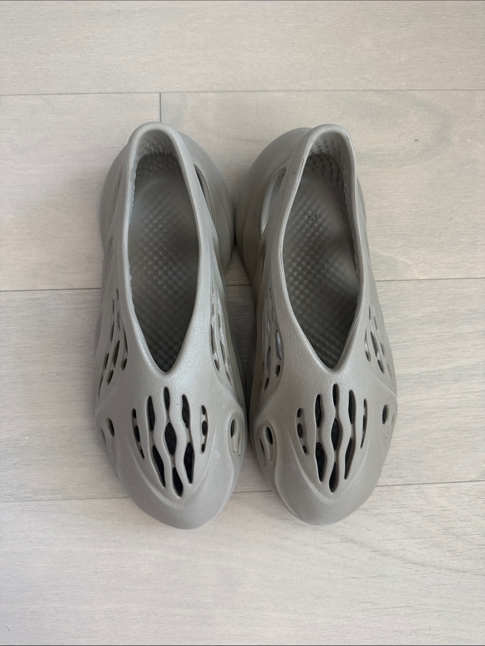 Yeezy Foam Runner Slip-On Sandals in Light Gray